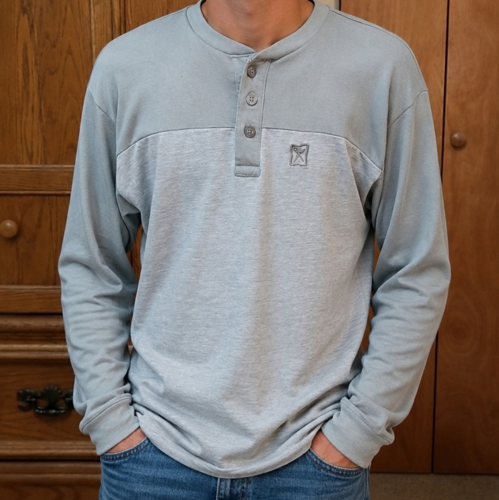 Marc Ecko long sleeve knit shirt